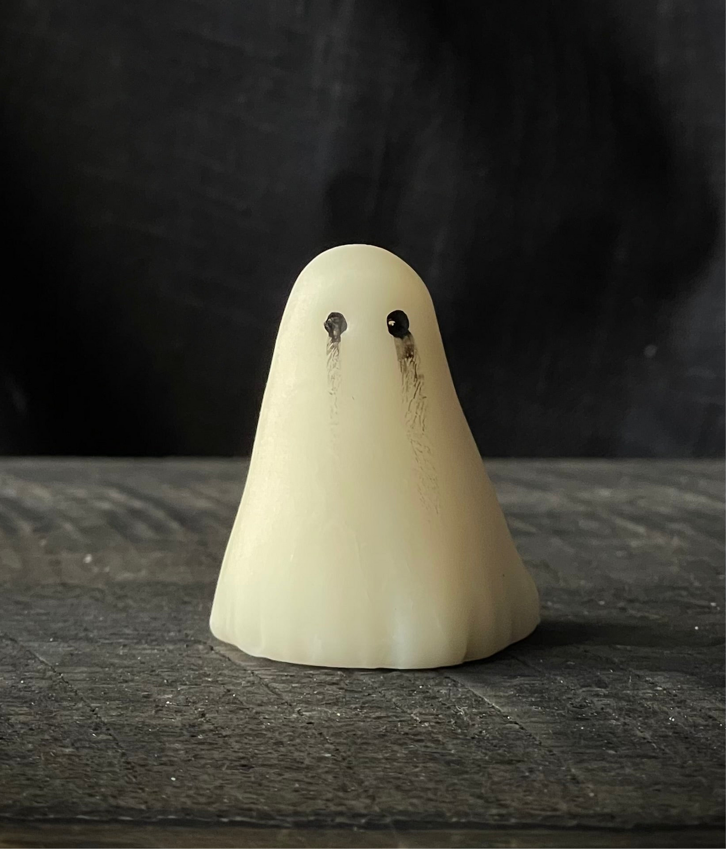 White Tearful Ghost