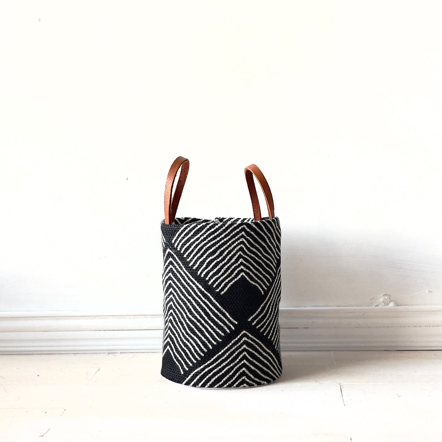 Black print woven blanket basket