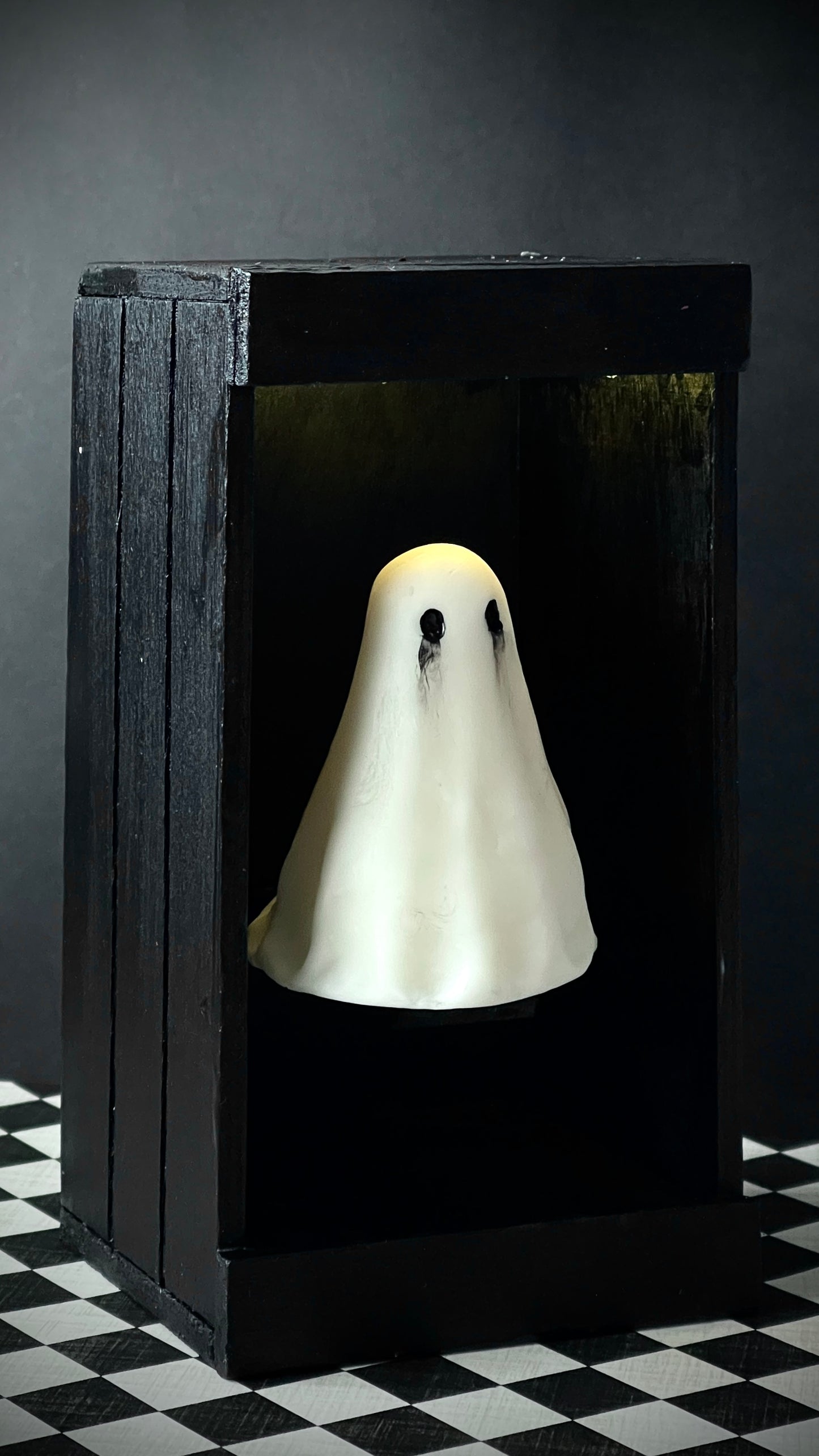 Floating Ghost Box