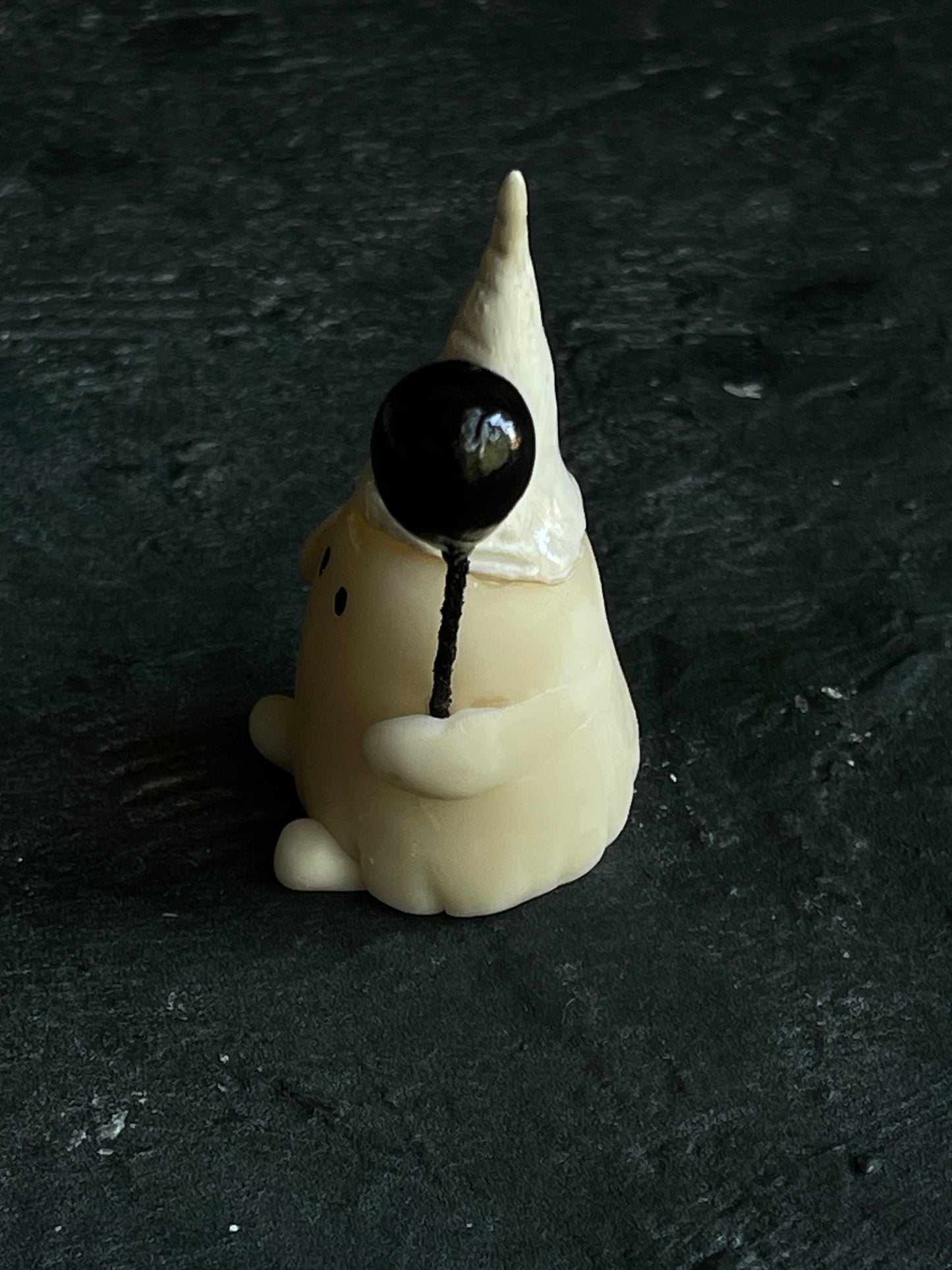 White Hat Black Balloon Party Ghostie - 2"