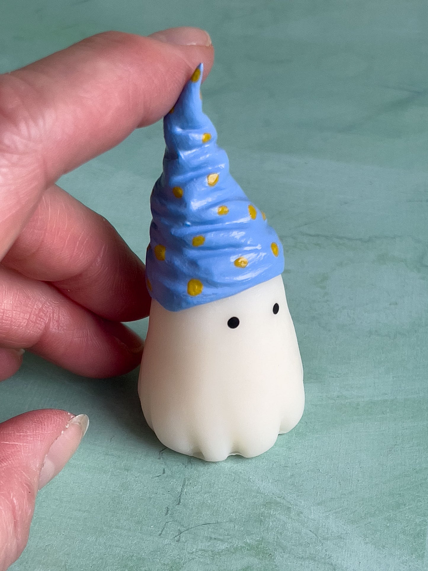 Blue Polka Dot Cap Ghost