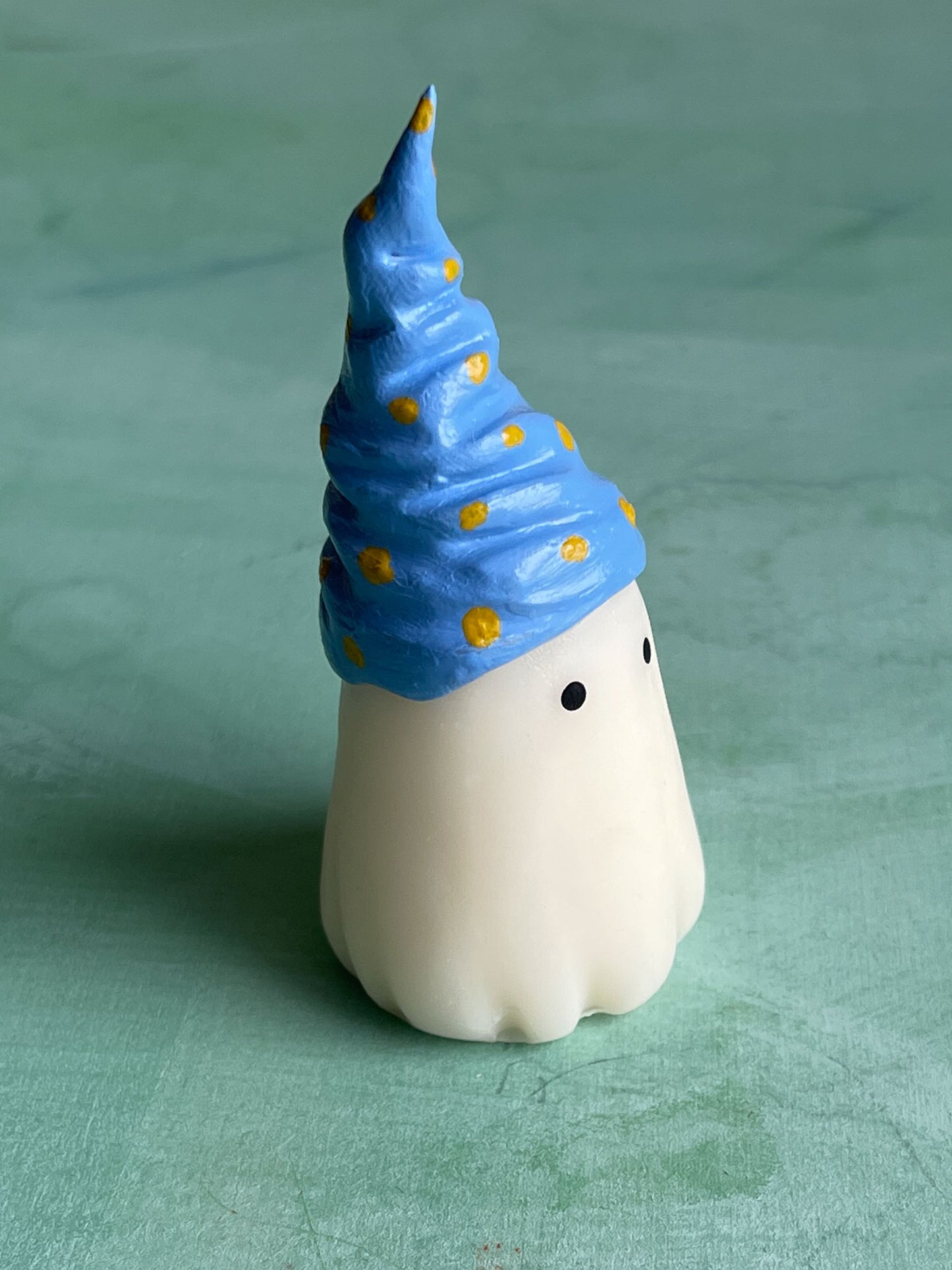 Blue Polka Dot Cap Ghost
