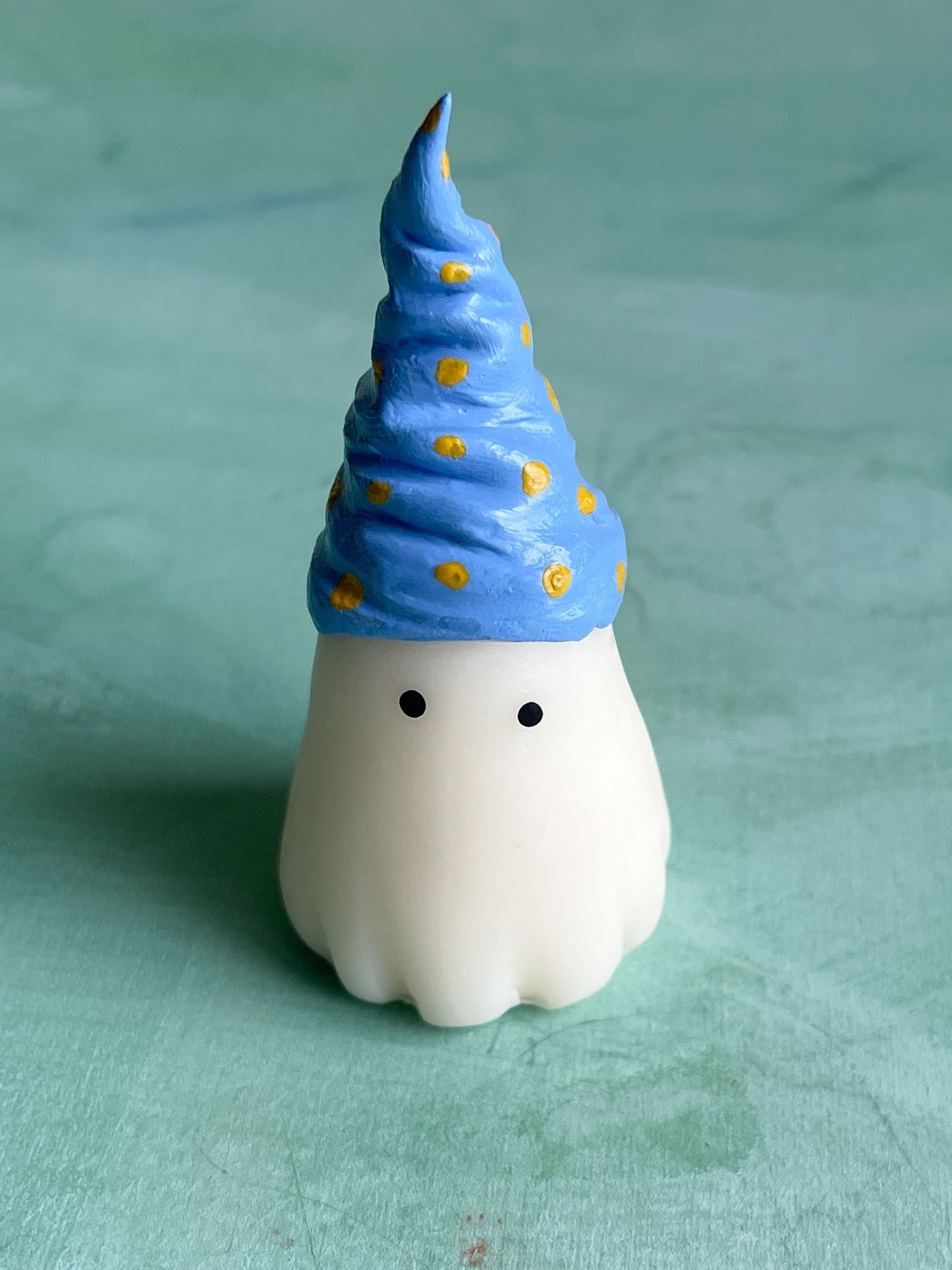 Blue Polka Dot Cap Ghost